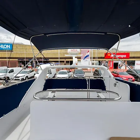 Barco El Marques 船上ホテル *