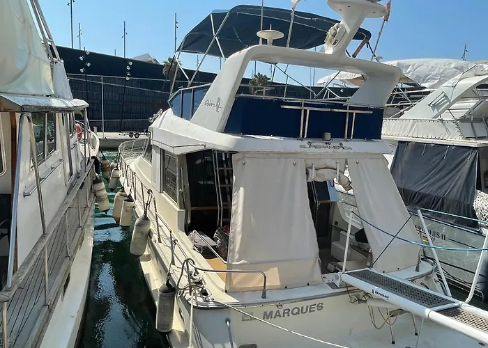 Barco El Marques サン・アドリア・デ・ベソス